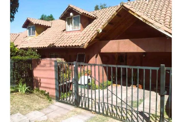 En venta Casa Violeta Cousiño Peñalolén