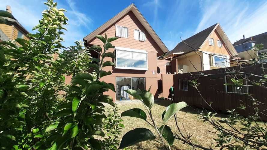 CASA  EN ISLA TEJA CERCA RIO CRUCES VALDIVIA