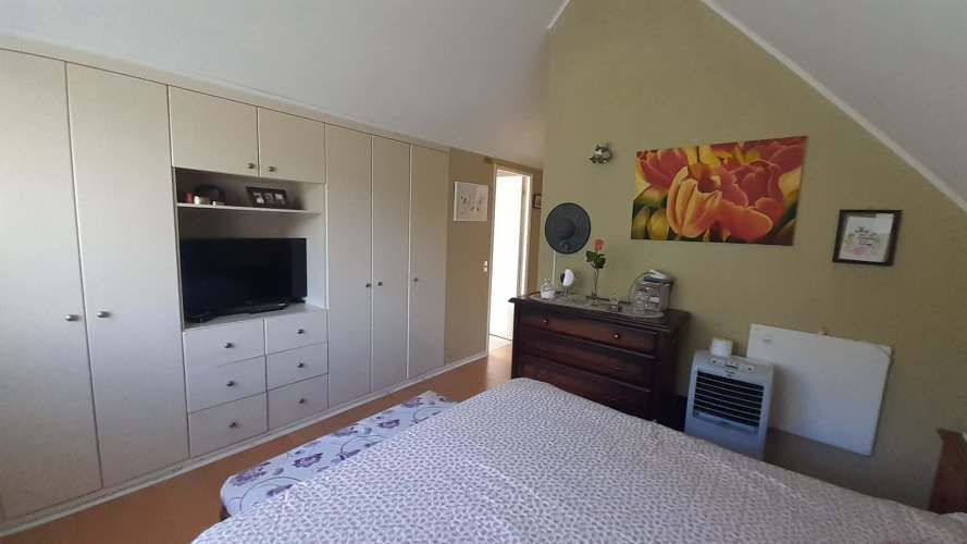 CASA  EN ISLA TEJA CERCA RIO CRUCES VALDIVIA