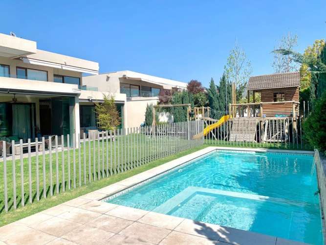 Espectacular casa en condominio