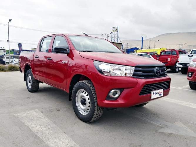 TOYOTA HILUX 2023