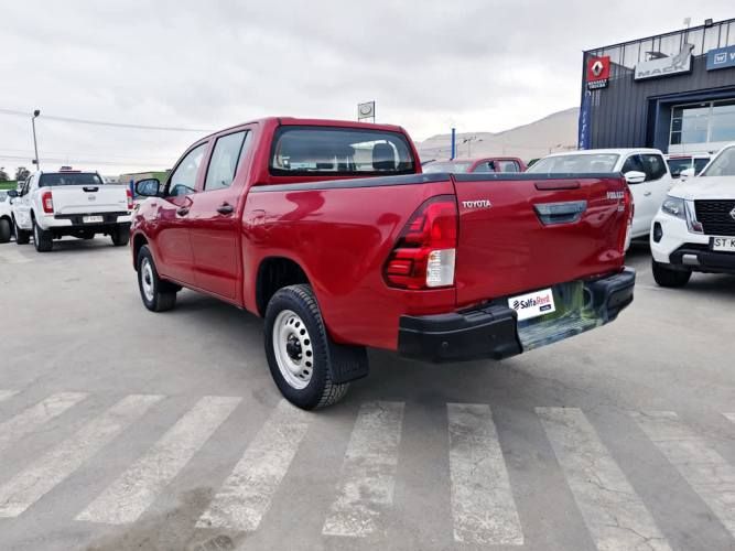 TOYOTA HILUX 2023
