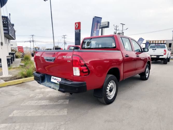 TOYOTA HILUX 2023