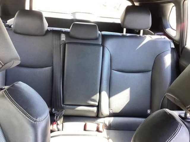 TOYOTA COROLLA CROSS 2024