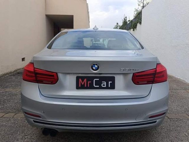 BMW 330 2018