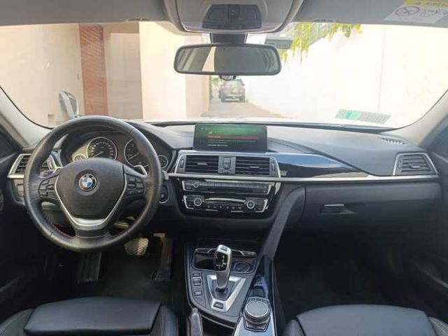 BMW 330 2018