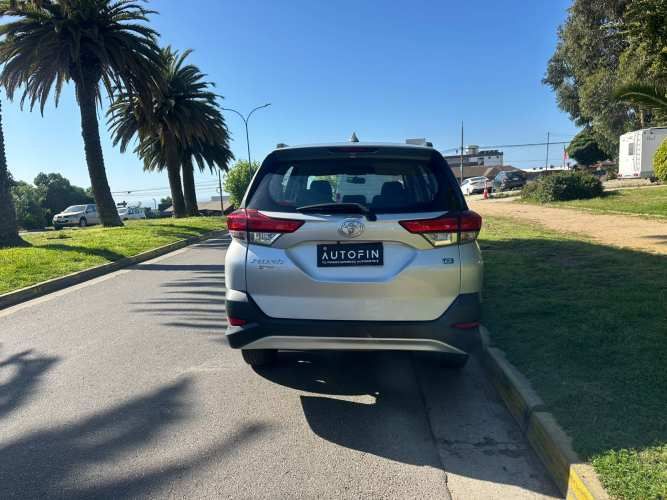 Toyota RUSH 4X2 1.5 3F AUT 2021