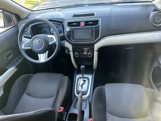 Toyota RUSH 4X2 1.5 3F AUT 2021