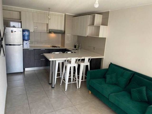 Hermoso 2d/1b estacionamiento y bodega (121488)