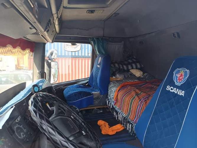 Scania serie 4 2005 420HP 6x2