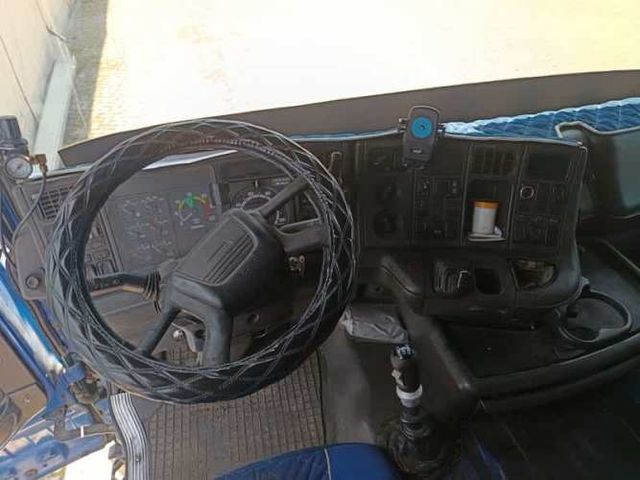 Scania serie 4 2005 420HP 6x2