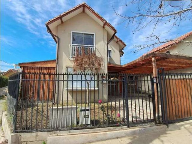 SE VENDE CASA EN VILLA ALEMANA PEÑABLANCA