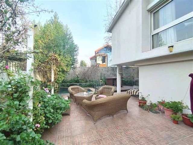 CASA Metro Fernando Castillo Velasco