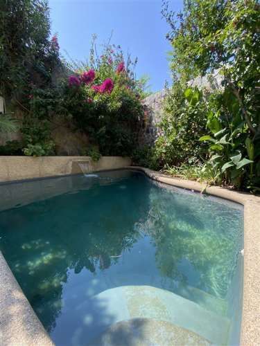 CASA Metro Fernando Castillo Velasco