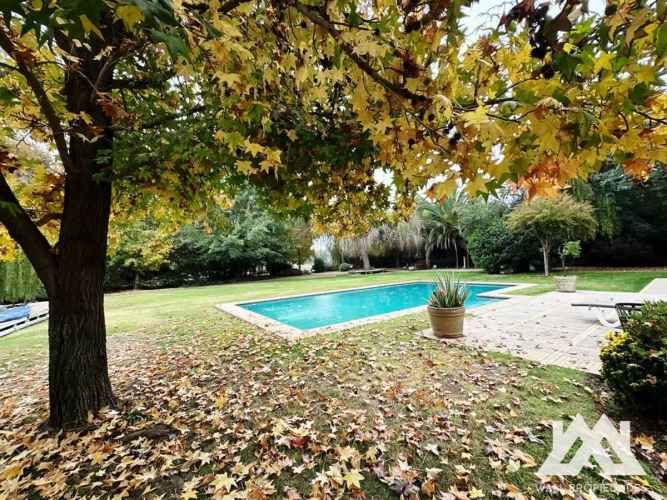 CASA Invierte en Exclusividad en Las Brisas de Chicureo 5000m2
