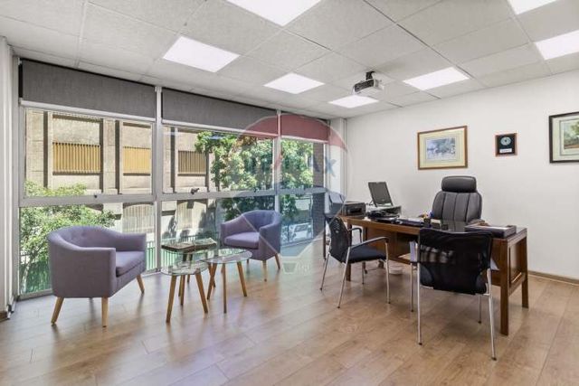 Edificio comercial 4 pisos en santiago centro