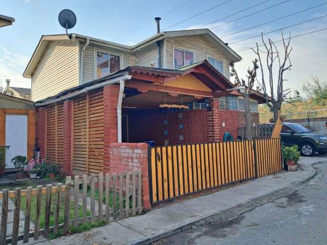 CONDOMINIO EN AVENIDA SEGURO Y TRANQUILO