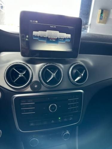 MERCEDES-BENZ GLA 220 2017