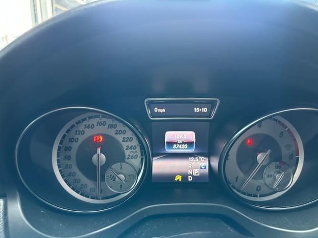 MERCEDES-BENZ GLA 220 2017