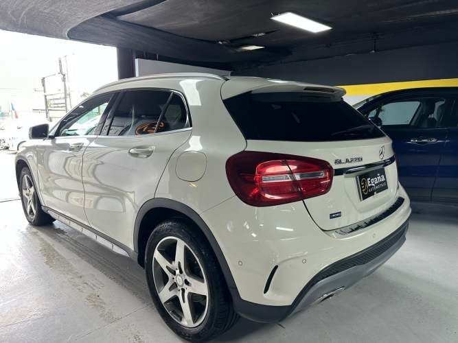 MERCEDES-BENZ GLA 220 2017