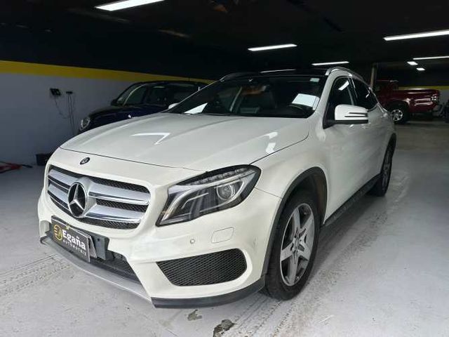 MERCEDES-BENZ GLA 220 2017