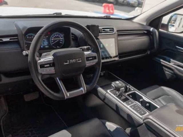 Jmc Grand Avenue 2.3 2024