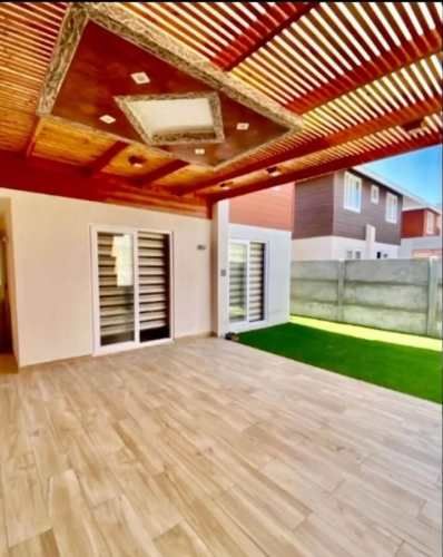 Costa Laguna, Casa Amoblada, Sector Norte.