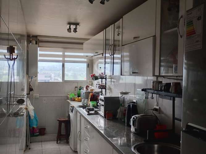 Depto con amplia vista y seguridad 24/7.