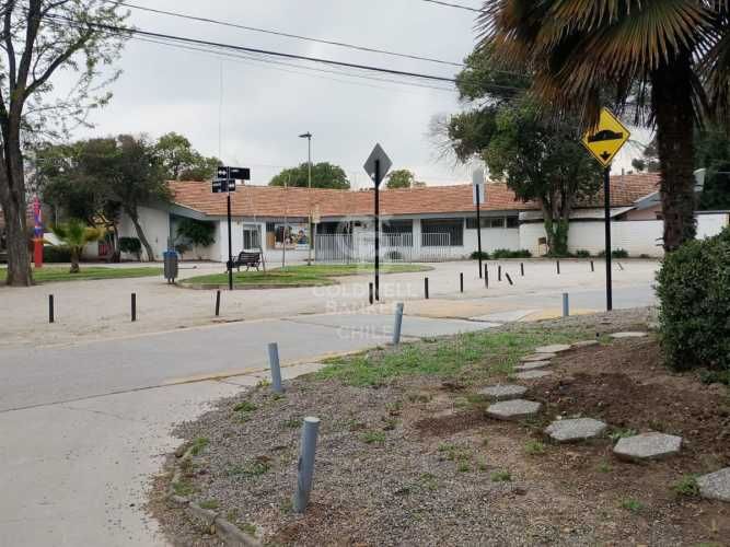 Depto con amplia vista y seguridad 24/7.