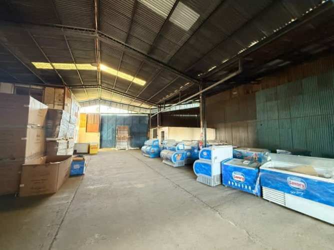 ARRIENDO BODEGA 1.000 MT2 BELLOTO QUILPUE