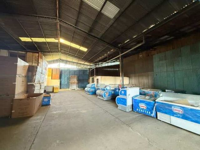 ARRIENDO BODEGA 2.000 MT2 BELLOTO QUILPUE