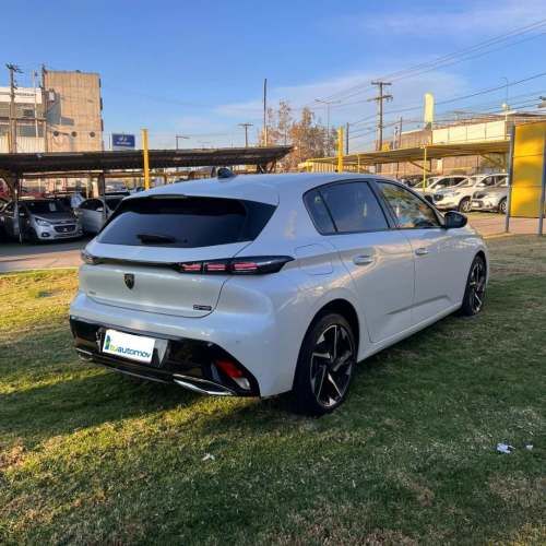 Peugeot 308 Allure Puretech - Año 2022