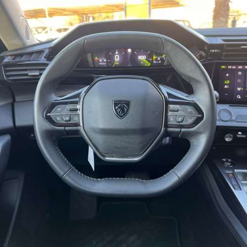 Peugeot 308 Allure Puretech - Año 2022