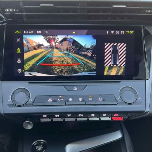 Peugeot 308 Allure Puretech - Año 2022