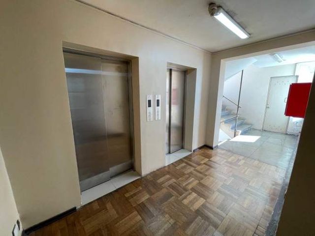 Vende Amplia Oficina centro de Concepción (121902)