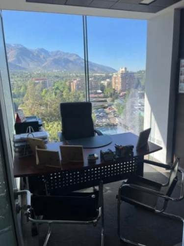 VENTA DE OFICINA / 2 ESTACIONAMIENTOS / 1 BODEGA