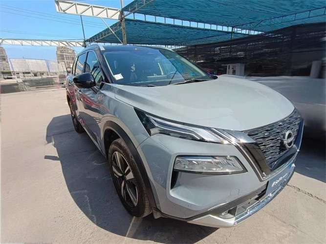 NISSAN X-TRAIL 2023