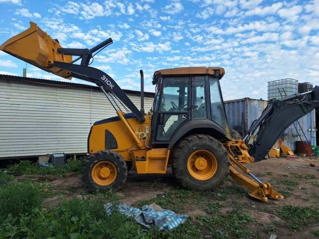 Operador Camión Pluma/ Retro