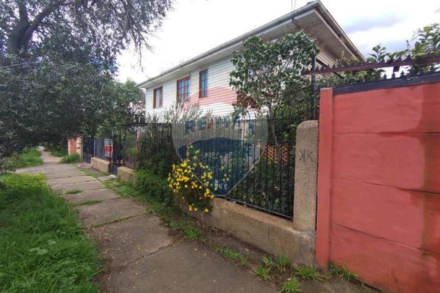 Gran casa familiar sector residencial