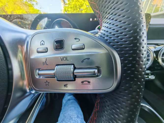 MERCEDES-BENZ A200 1.3 AMG LINE 2022