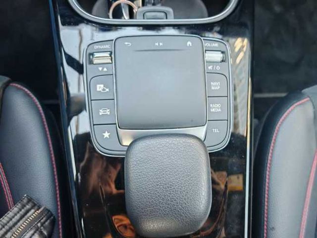 MERCEDES-BENZ A200 1.3 AMG LINE 2022