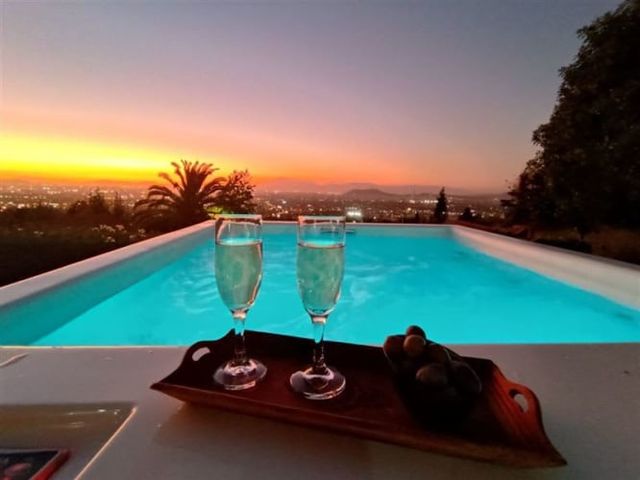 CASA Casa con vista a Stgo. en Álvaro Casanova