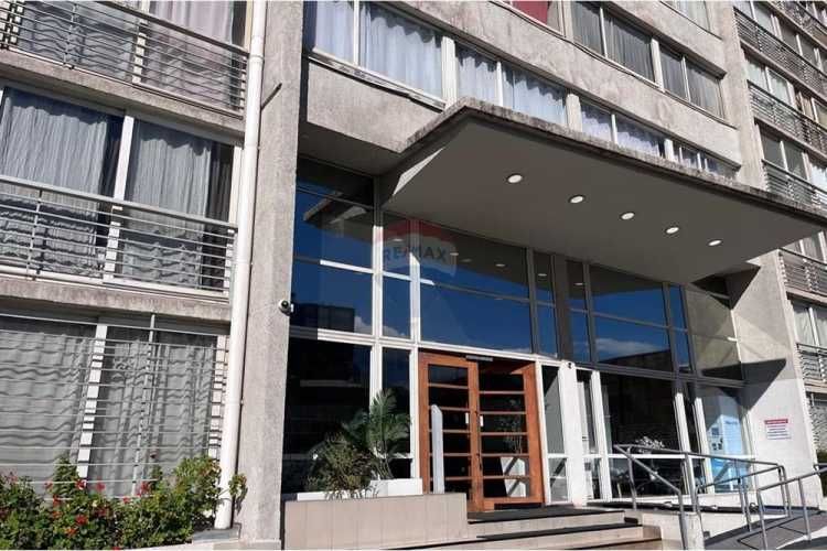 Funcional depa en san isidro, santiago!