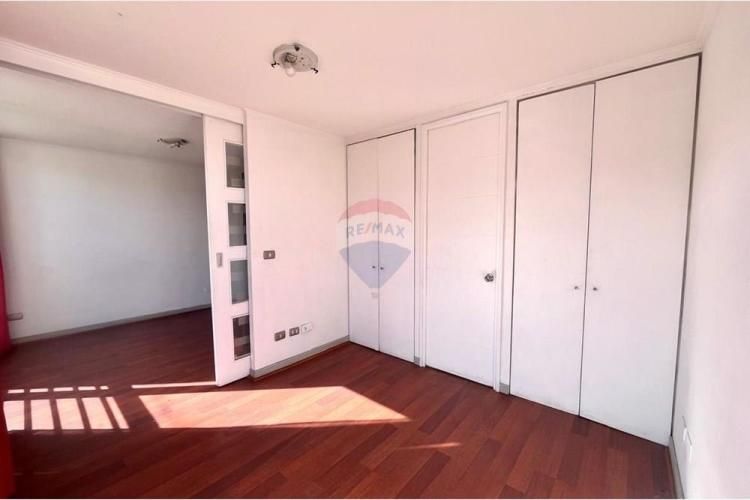 Funcional depa en san isidro, santiago!