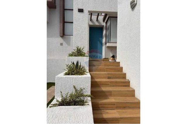 Hermosa casa contemporánea