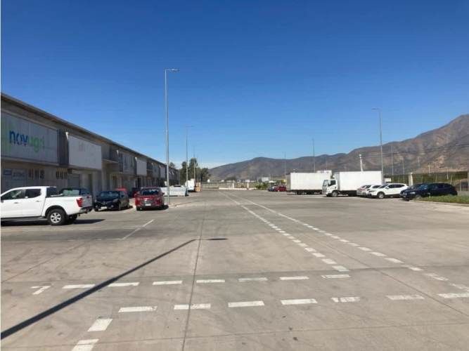 Arriendo bodega de 484 m2 en Parque Industrial, Pudahuel.
