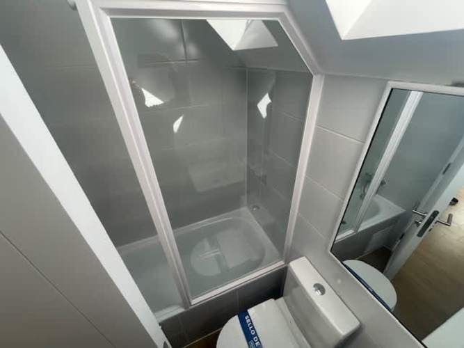 ARRIENDA NUEVA CASA 2 PISOS TALCA