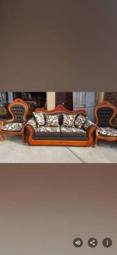 Aseosra de hogar puertas afuera