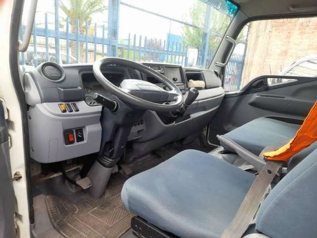 Mitsubishi fuso canter 815 2017