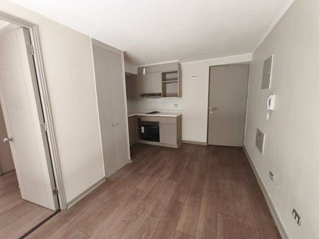 Departamento En Arriendo En Santiago Centro Con Piscina